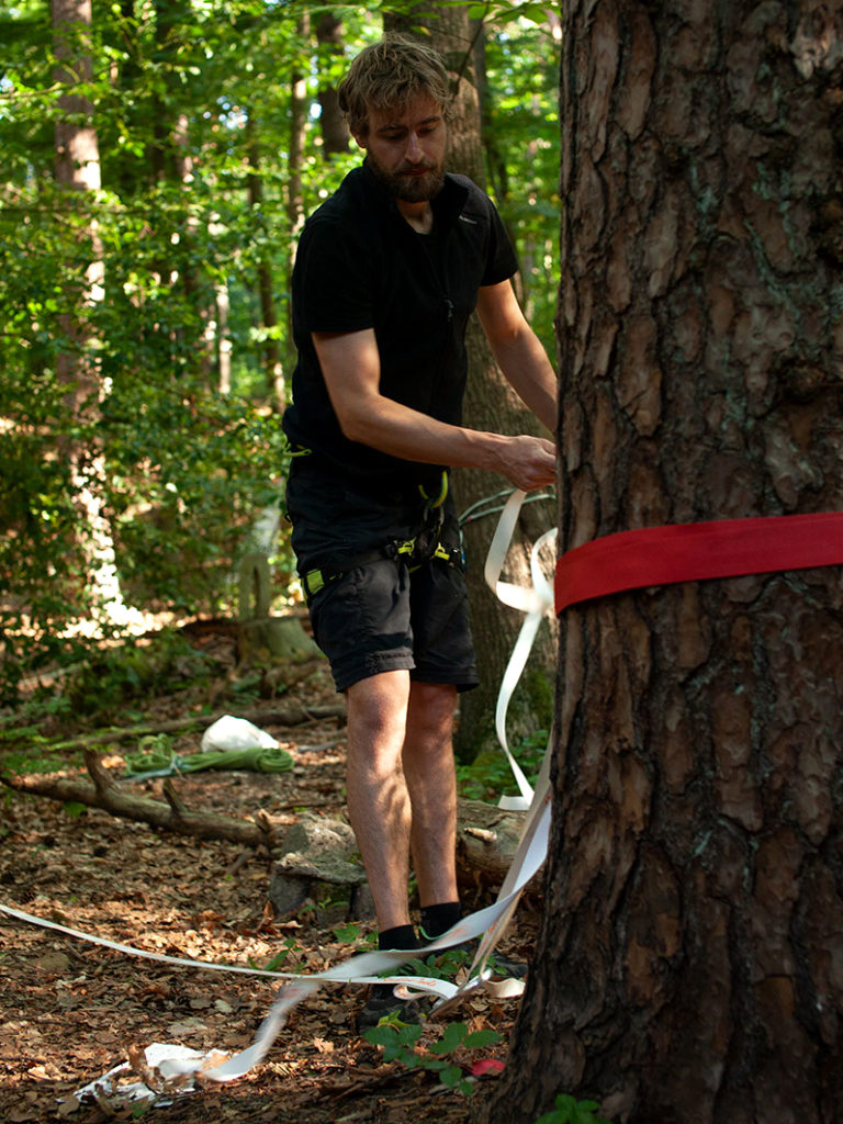 Marc Böhme und Teambuidling im Wald